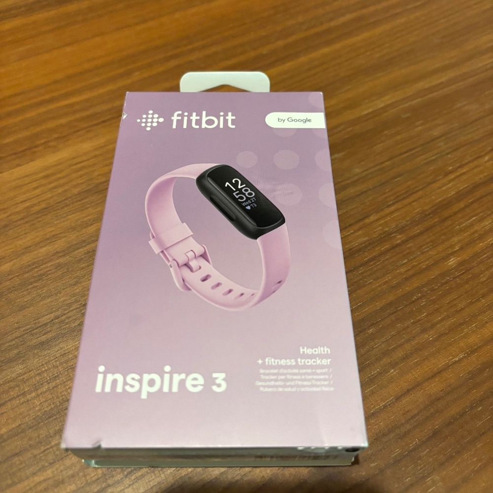 Fitbit Inspire 3 Health &-Fitness-Tracker with Stress Management, Workout Inten